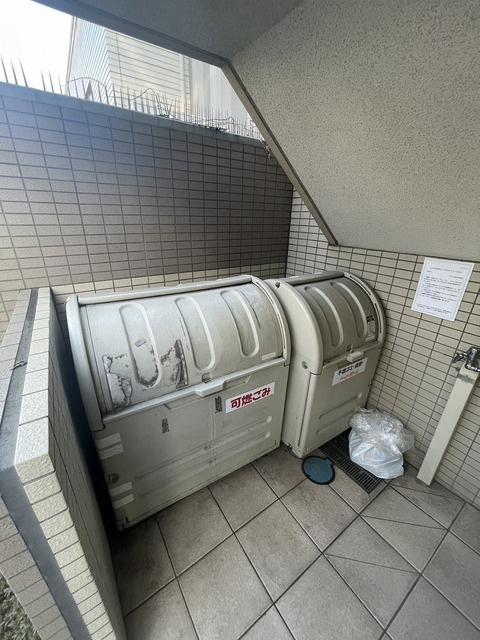 アトラス三宿池尻のその他共用部分|★敷地内ゴミストッカー★