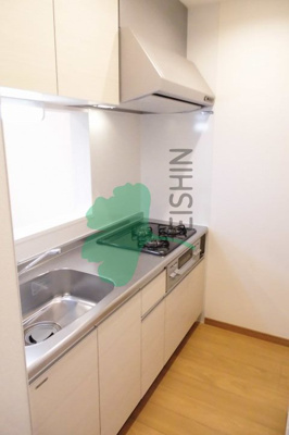 【キッチン】 | KH箱崎東（ケーエイチ箱崎東） | ガスコンロ3口(グリル付き)＊カラーは白になります