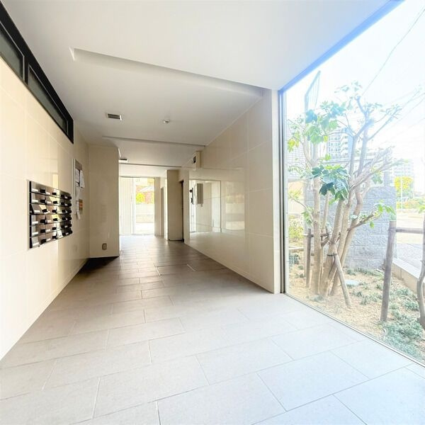 ファミール熱田のロビー