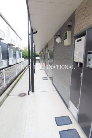 レオパレスモワ・ピエスのエントランス