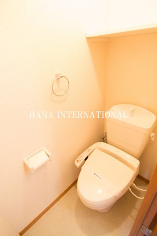 レオパレスモワ・ピエスのトイレ