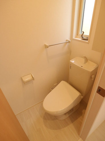 ウォシュレット付きのトイレです！