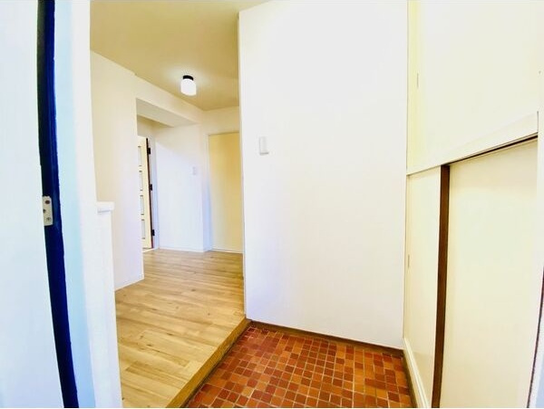 宝本宮ハイツの玄関|シンプルで使いやすい玄関です