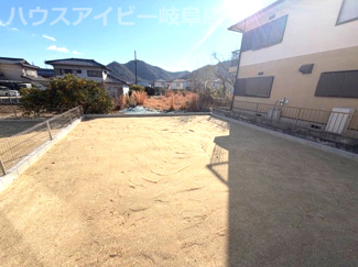 【庭】 | 岐阜市日野南新築建売全3棟！お車スペース4台以上可能！小学校まで徒歩10分！最寄りのバス停徒歩4分！ | 岐阜市日野南新築建売全3棟！お車スペース4台以上可能！小学校まで徒歩10分！最寄りのバス停徒歩4分！