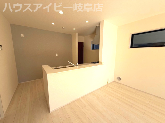 【居間・リビング】の画像