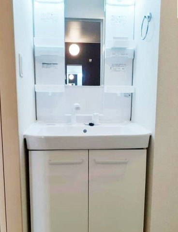 ウイング・コートⅡの洗面所|使いやすい洗面所です