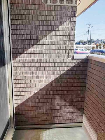 ウイング・コートⅡのバルコニー|落ち着いた時間を過ごせるバルコニーです