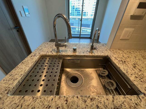 ブランズ渋谷桜丘　駅近　フロントサービス　分譲　セキュリティ完備のキッチン