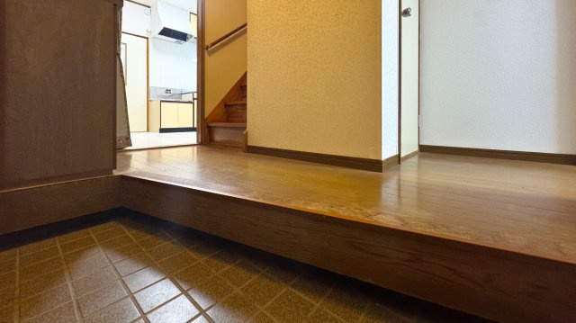 本郷町木村様戸建ての玄関