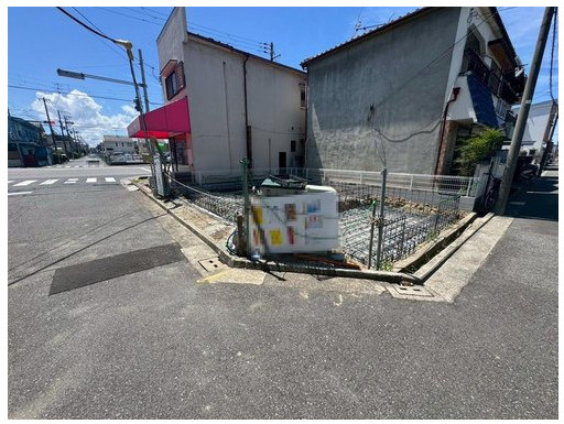 堺市西区浜寺船尾町西4丁　新築戸建の前面道路含む現地写真