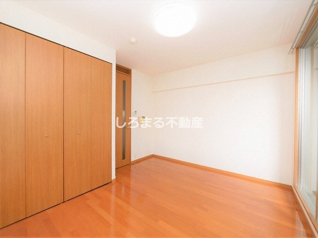 ISM中之島レジデンスの居間・リビング