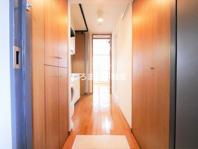 ISM中之島レジデンスの玄関