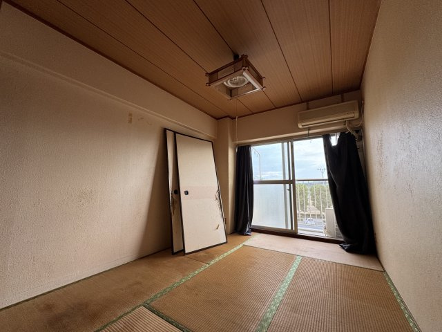 －三丁目不動産-　本庄スカイハイツB棟4階　EV付　内工事の内装