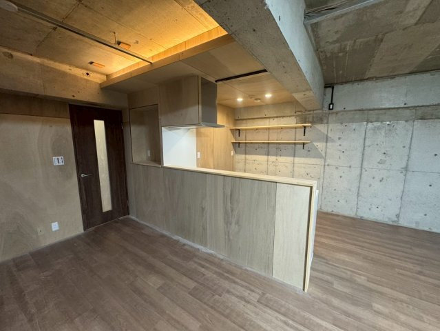 －三丁目不動産-　本庄スカイハイツB棟4階　EV付　内工事のキッチン