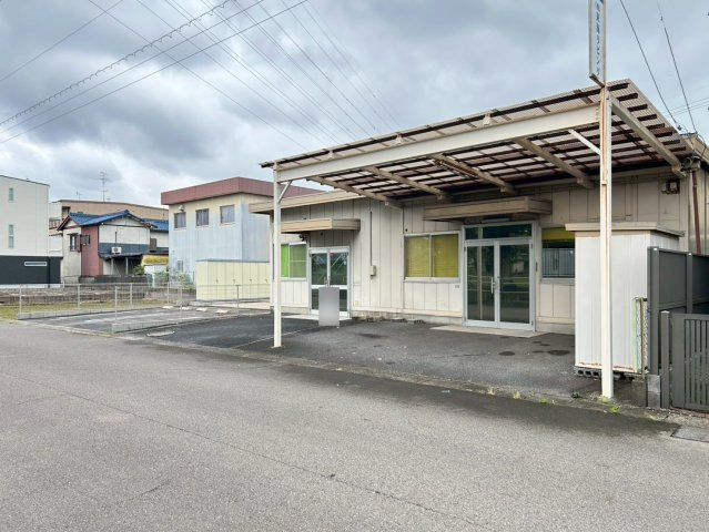 売店舗　岐阜市六条北3丁目　平成2年築の外観