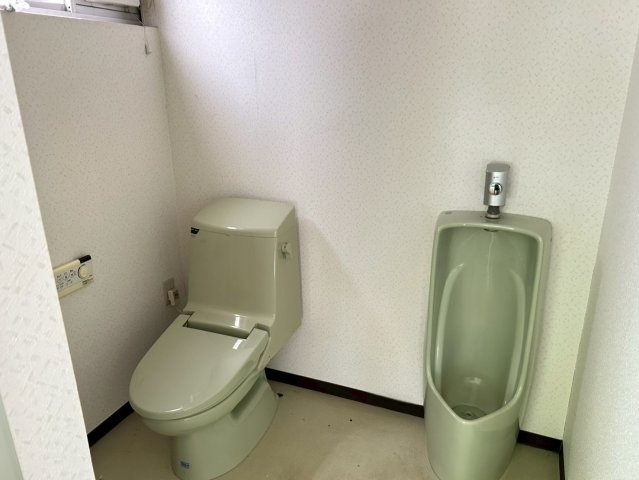 売店舗　岐阜市六条北3丁目　平成2年築のトイレ