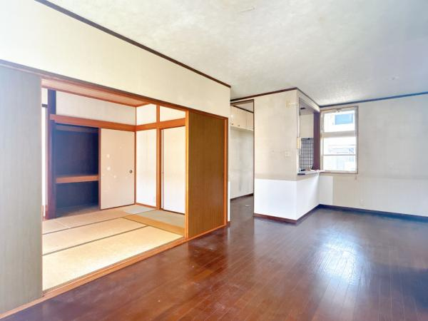 【居間・リビング】 | リビング（別アングル）