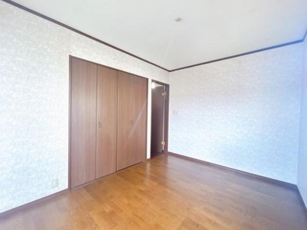 【洋室】 | 2階東側洋室（別アングル）