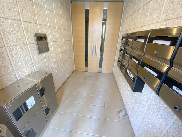 ウィステリア池袋本町のロビー|★オートロック付きエントランス★