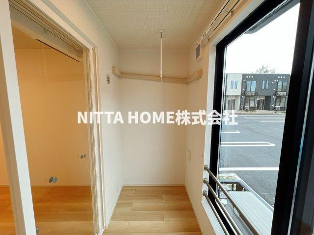 リベルラコッコＢのバルコニー|人気のサンルームあり◇