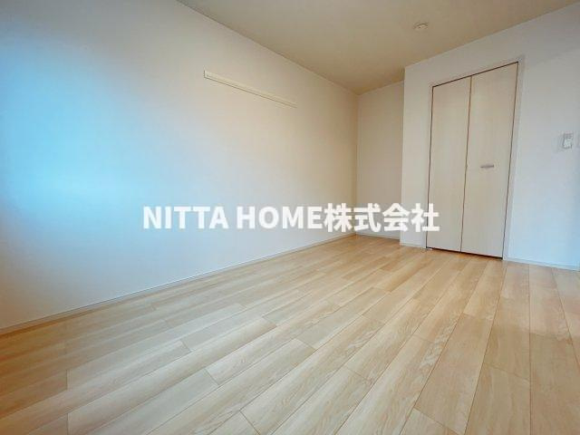 リベルラコッコＢの内装|こちらの洋室は6.8帖です◇