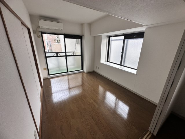 グラシアリノ武蔵浦和の居間・リビング