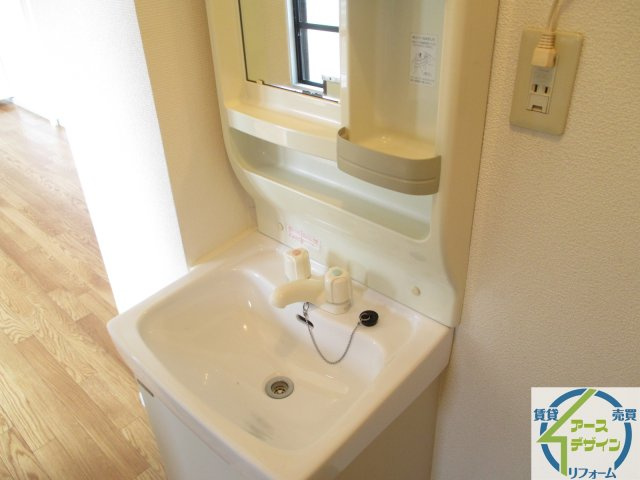 ハイツ王塚の独立洗面台|※類似部屋