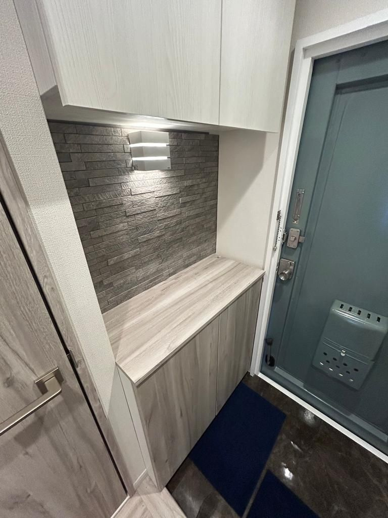 東大和市立野３丁目の中古マンションの玄関