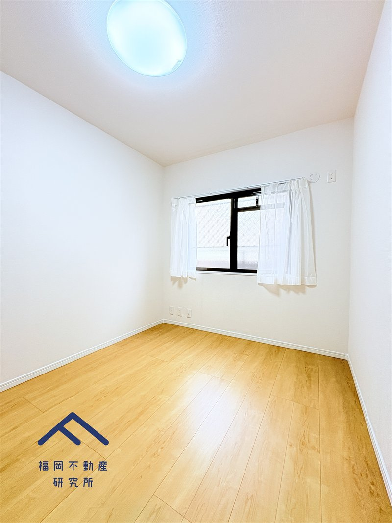 藤崎ロジュマンの洋室