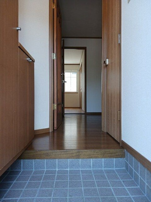 【玄関】 | フォレストグリーン