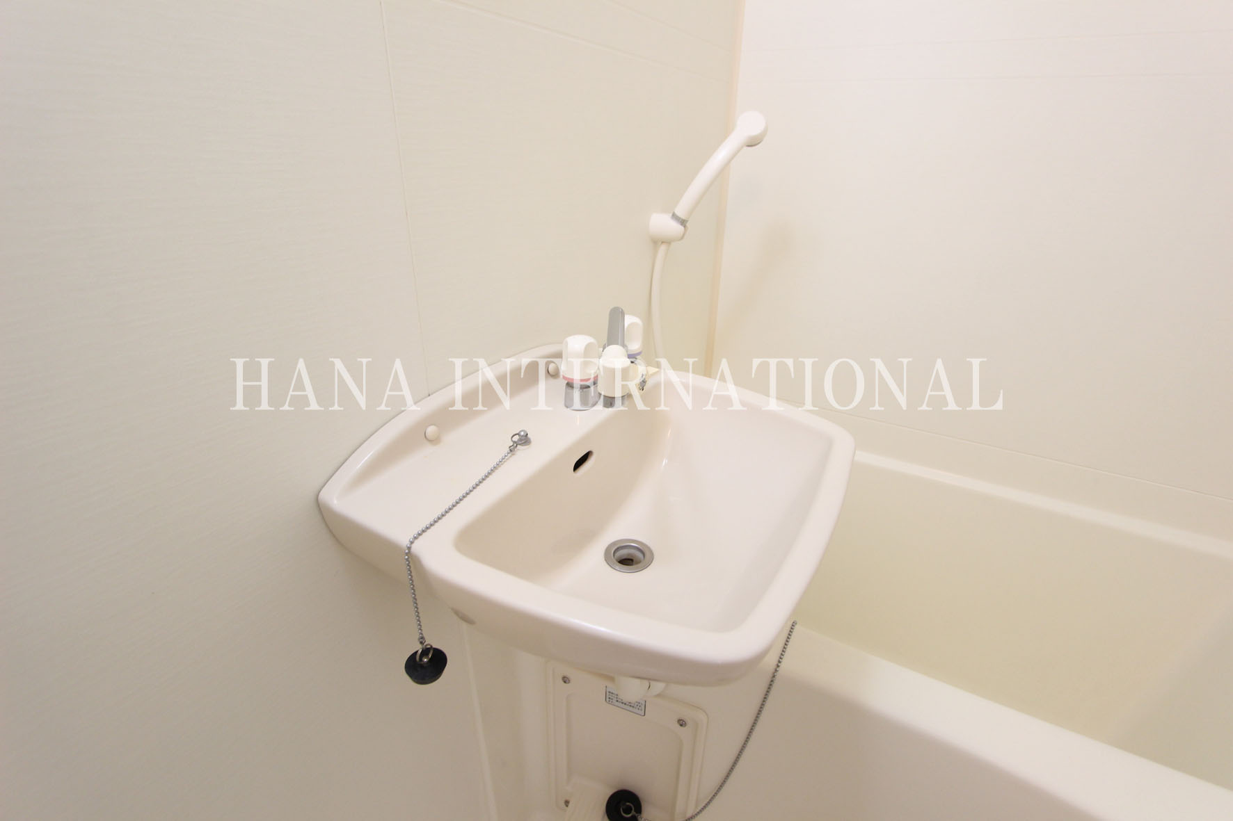 レオパレスエクセル都町の洗面所