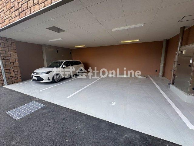 プレジオ長田の駐車場