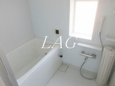 【浴室】 | シャンプレンハイツ南成瀬V | お風呂です。