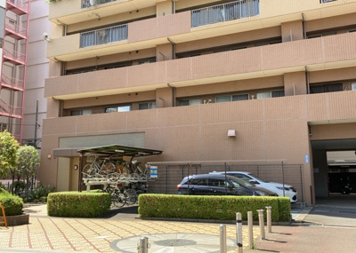 【構造・工法・仕様】 | エクラン本厚木 | ＳＲＣ造は強度や耐震性の面でもRC造と比べて優れています。そのため、10階建以上の高層または超高層マンションなどの建築にも多く採用されています。柱や梁などのサイズが小さくても高い耐震性を確保できます。