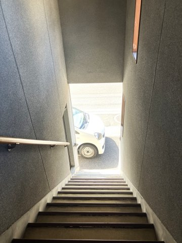 米子市皆生温泉3丁目　中古戸建のその他|２階へあがる外階段