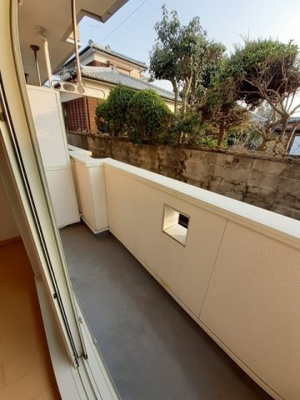 【バルコニー】 | プリムラ | 陽当たり良好なバルコニーです