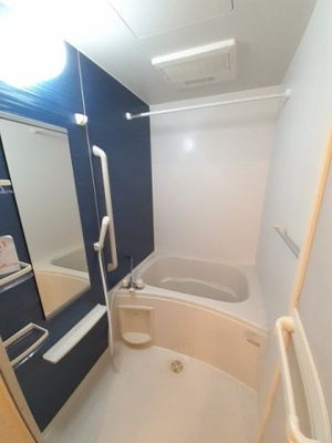 【浴室】 | プリムラ | 日々の疲れを癒すお風呂付です