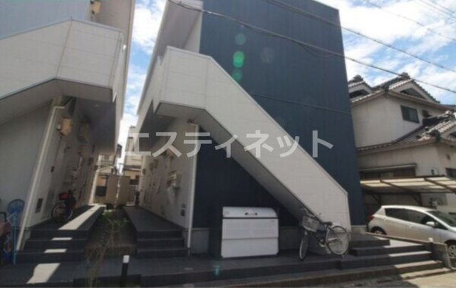 Residencia観音町の外観