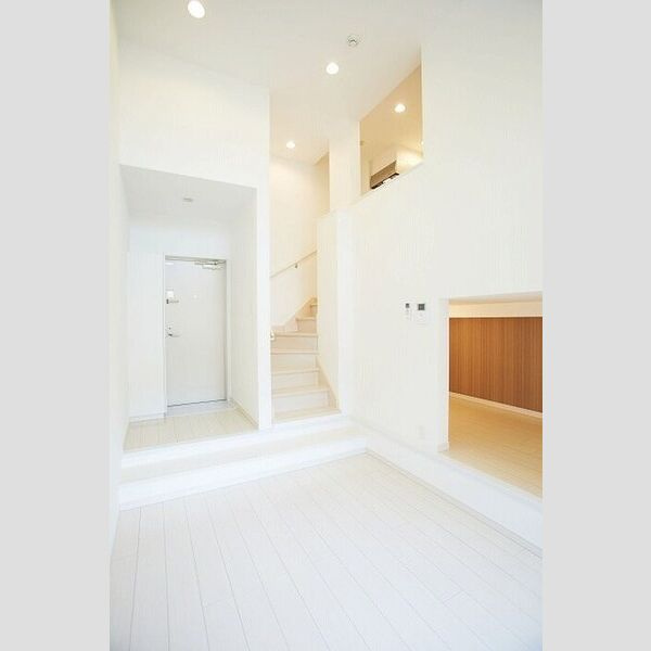 Residencia観音町の内装