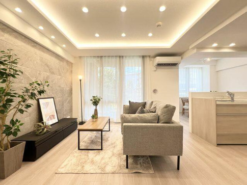 ジェイパーク和光の居間・リビング|15.4帖のゆとりあるリビングダイニングは南西向き 専用庭につながっており、庭で遊ぶお子様の様子もリビングから見守れます