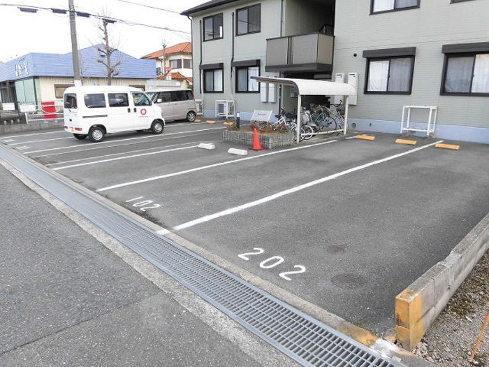 フォレスト21の駐車場