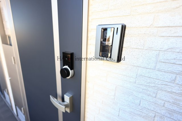 クレイノ親明閣の玄関