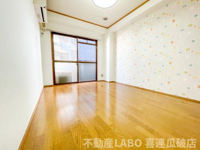 ミタカホーム8番の居間・リビング