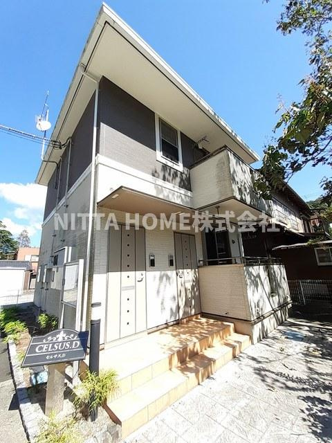 セルサス．Ｄのエントランス|２室のみのアパートで住やすいです◎