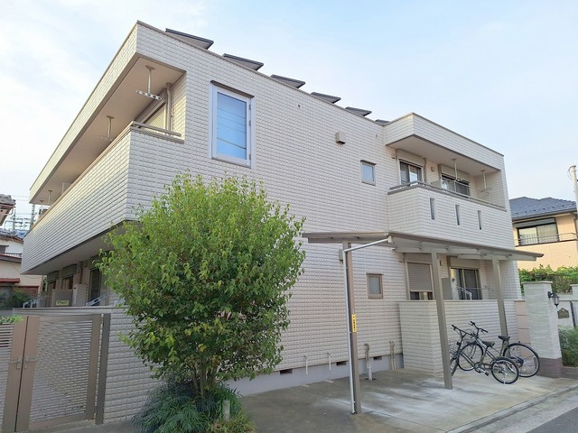 Jour en bonheur(ｼﾞｭｰﾙｱﾝﾎﾞﾇｰﾙ）の外観