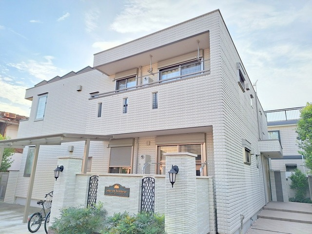 Jour en bonheur(ｼﾞｭｰﾙｱﾝﾎﾞﾇｰﾙ）の外観