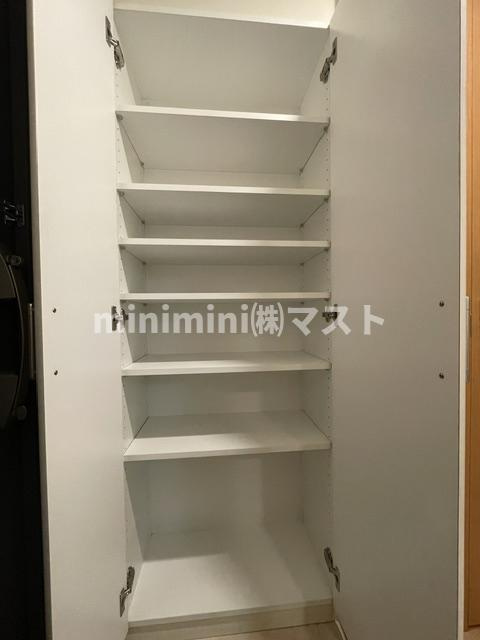 アジリア天満橋の収納