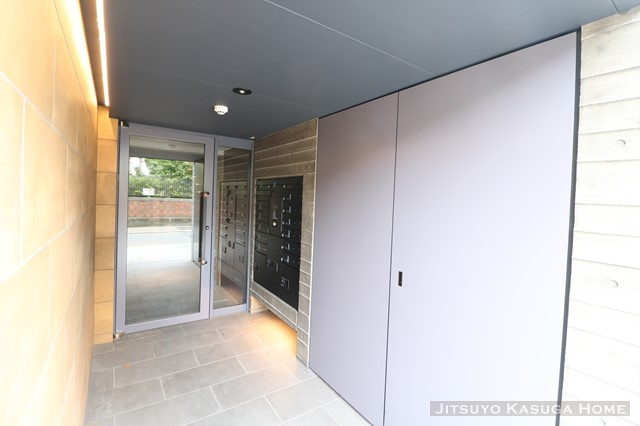 【エントランス】