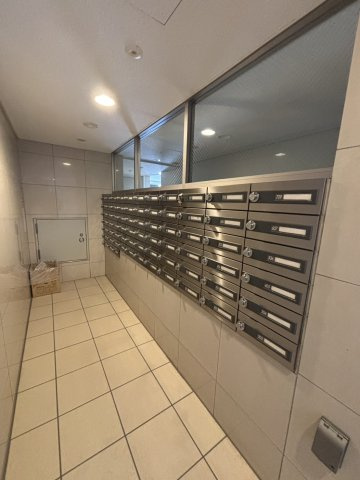 レーベンハイム朝霞台グランジールのその他共用部分|メールボックス