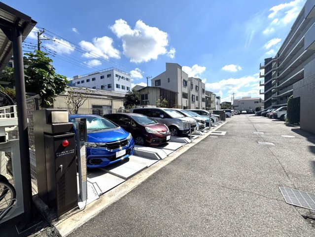 レーベンハイム朝霞台グランジールの駐車場|駐車場